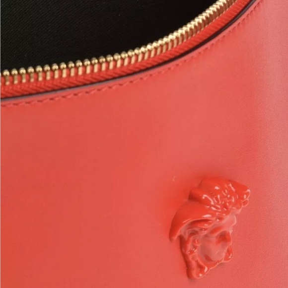 VERSACE RED Leather Wristlet/Crossbody Bag With 2 Removable Straps! New With Tag - Picture 2 of 14